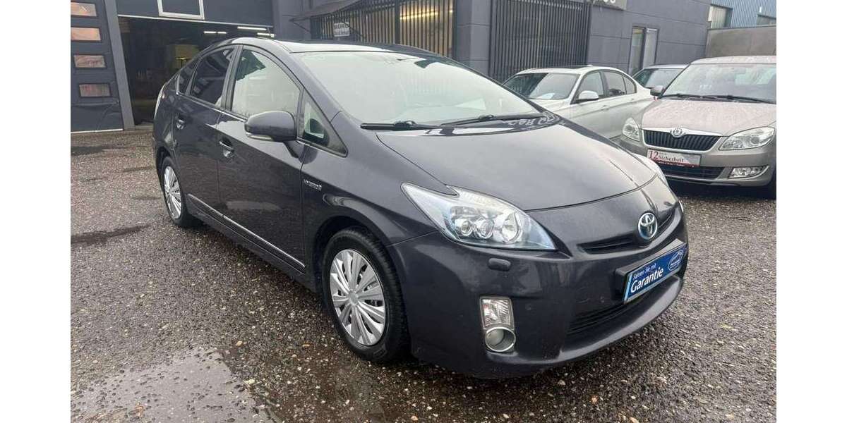 Toyota Prius 177.000 km 5.850 &euro; Kamp-Lintfort 47475