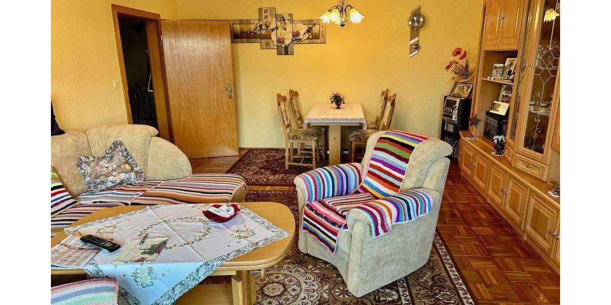 Bungalow - EinZweifamilienhaus mit Wintergarten und tollem Ausblick - Einfamilienhaus Unterwellenborn | Angebot:25809411