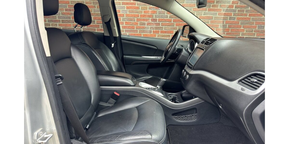 Fiat Freemont BLACK CODE AWD ALLRAD 136.000 km 9.999 &euro; Hamburg 22339