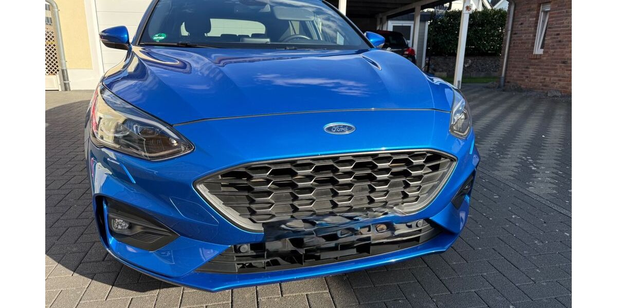 Ford Focus 50.200 km 16.490 &euro; Euskirchen 53881