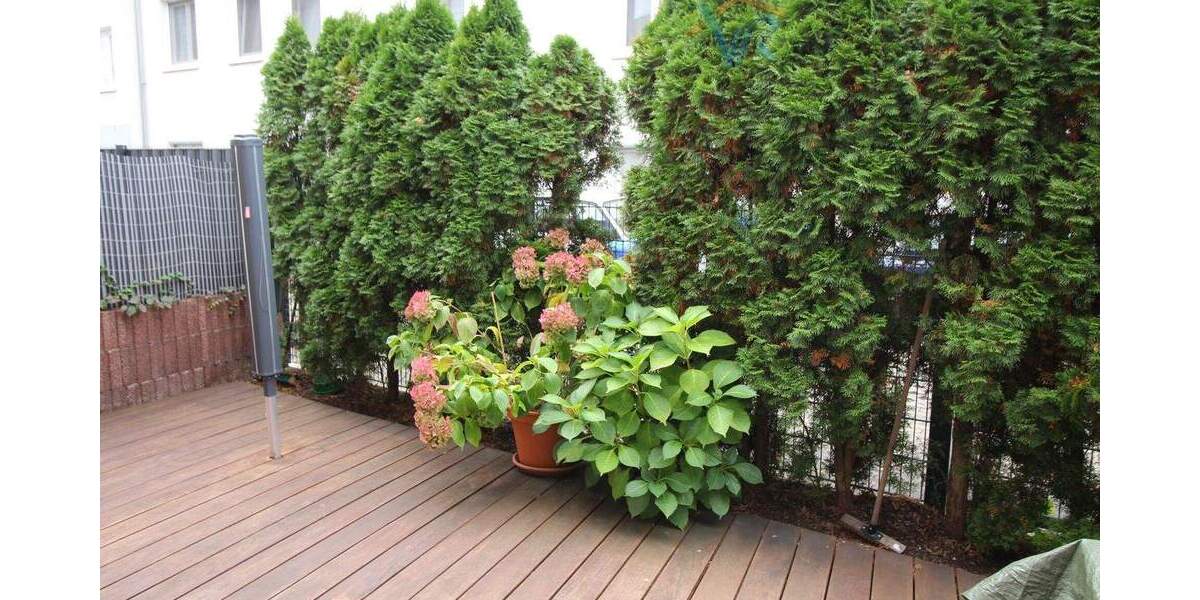 Reihenmittelhaus Bischofsheim - 6 Zimmer, 156 m&sup2;, 580.000&euro; | Angebot:23882145