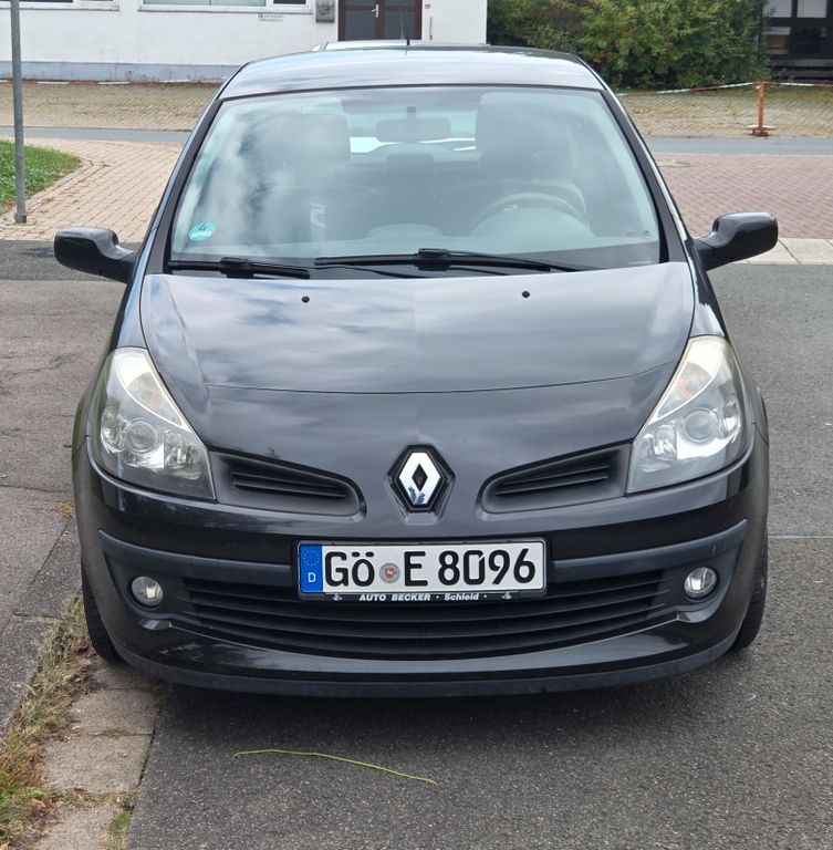 Renault Clio 170.000 km 1.599 € Beverungen 37688