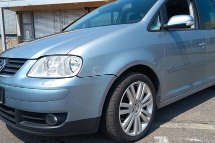 VW Touran 198.900 km 4.400 &euro; Lahr-Langenwinkel 77933
