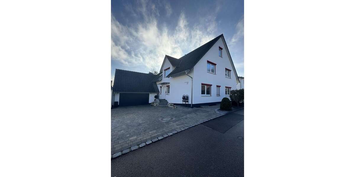 Haus zum Kaufen in Dillingen Schretzheim 855.000 € 275 m² 9 zimmer