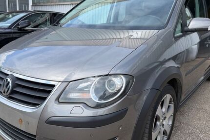 VW Touran 334.012 km 2.899 &euro; Trier 54294
