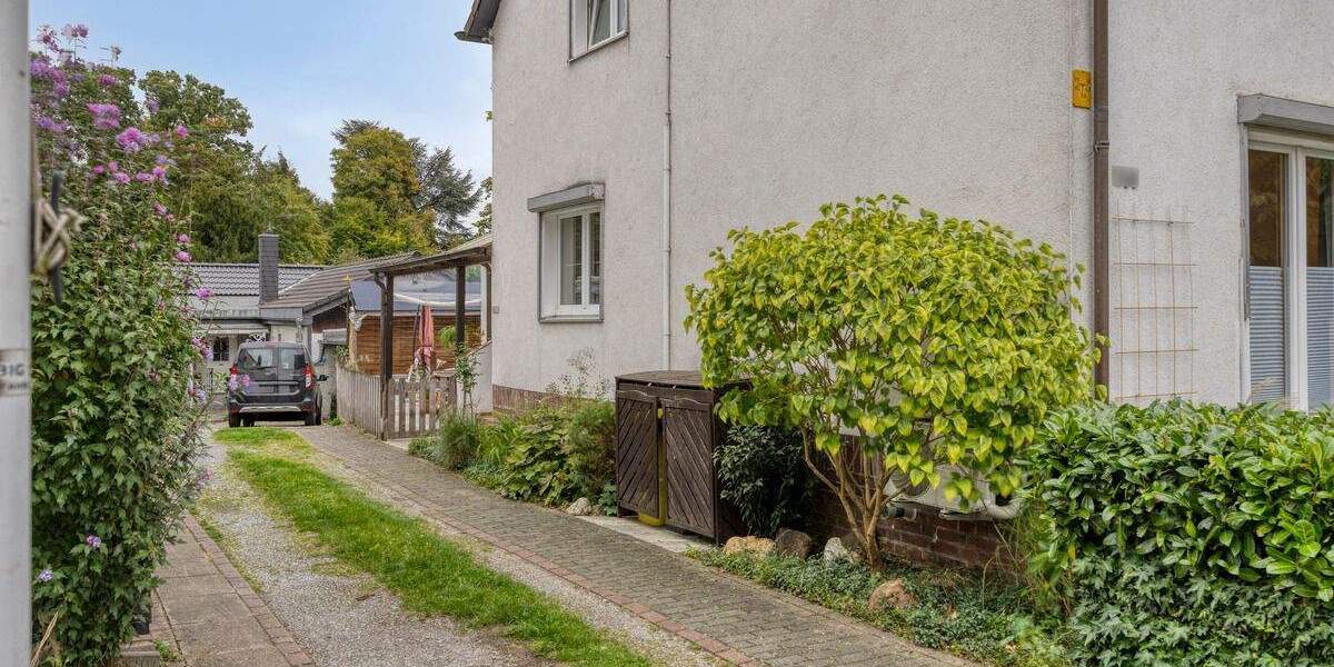 Doppelhaushälfte Düsseldorf Wittlaer - 2 Zimmer, 89 m&sup2;, 439.000&euro; | Angebot:23957253