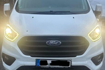 Ford Tourneo Custom 122.000 km 12.950 € Essen 45356