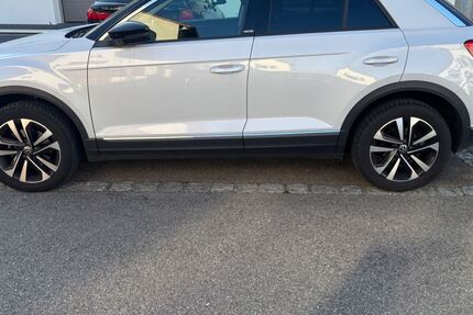 VW T-Roc 71.000 km 21.000 € Hechingen 72379