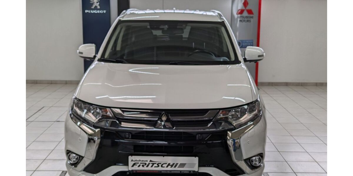 Mitsubishi Outlander 71.937 km 18.700 &euro; Radolfzell 78315