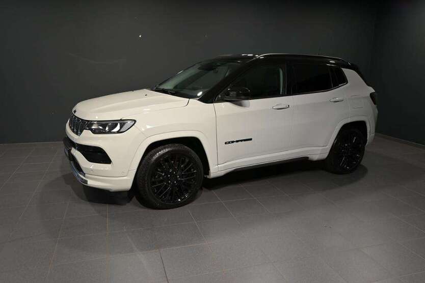 Jeep Compass 59.200 km 23.700 € Waiblingen 71332