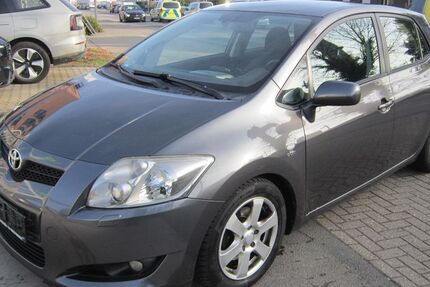 Toyota Auris 243.100 km 2.990 &euro; Köln 51105