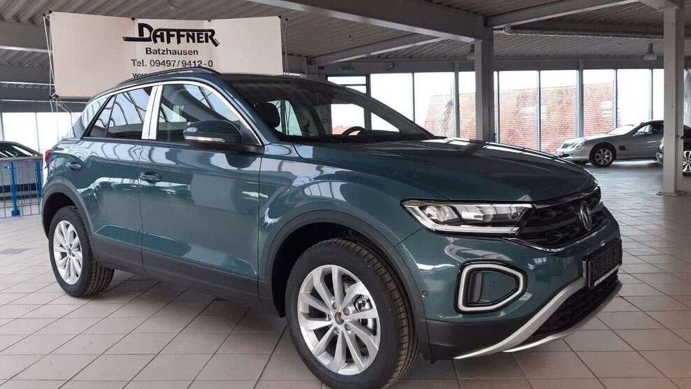 VW T-Roc 1.900 km 31.490 € Batzhausen 92358