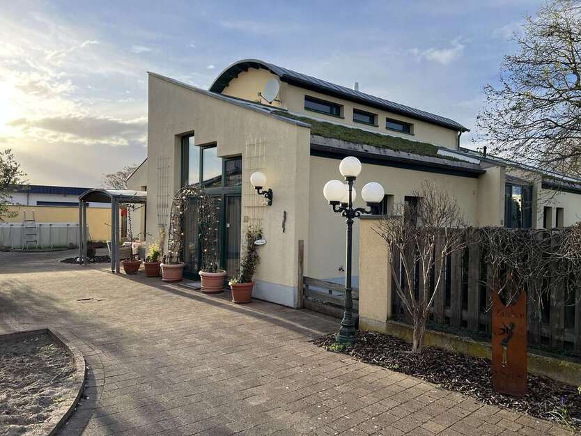 Haus zum Kaufen in Wörrstadt 1.550.000 € 250 m²