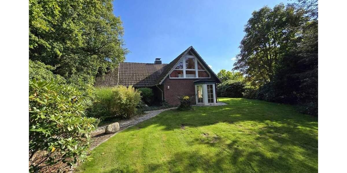 Zweifamilienhaus auf großzügigem Grundstück in idyllischer Lage 1 zimmer