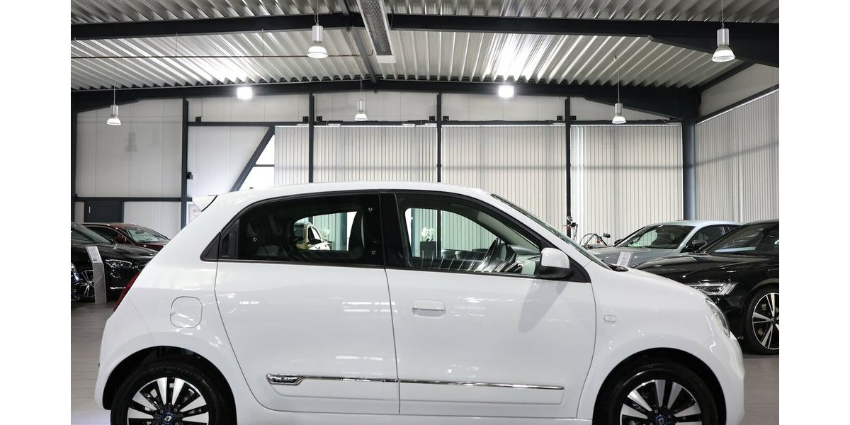 Renault Twingo INTENS ELECTRIC SPURHALTE, LEDER, KAMERA 14.000 km 13.300 &euro; Hamm 59077