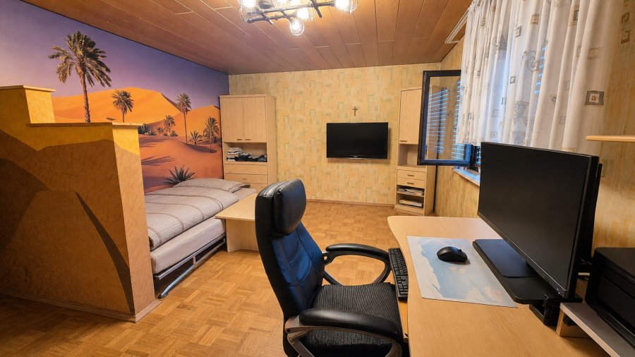 Provisionsfrei* Zweifamilienhaus mit 231 m², Ausbaupotenzial & Doppelgarage — provisionsfrei in Keltern-Weiler - Mehrfamilienhaus, Wohnhaus Keltern | Angebot:27113628