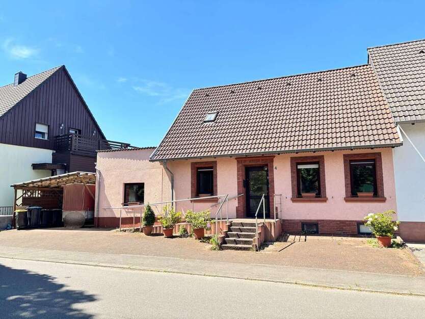 Haus zum Kaufen in Homburg Jägersburg 170.000 € 134.63 m²