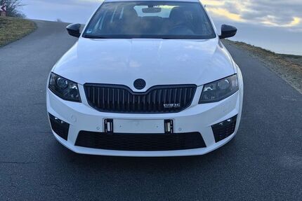 Skoda Octavia 170.951 km 10.950 &euro; Salzweg 94121