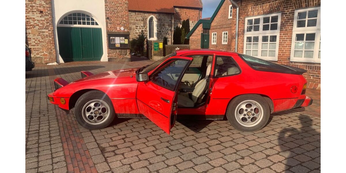 Porsche 924 90.000 km 9.500 &euro; Oldenburg 26131