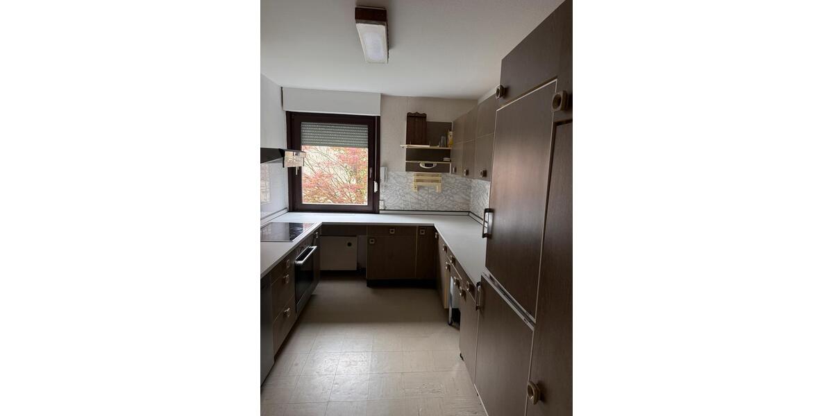 Einfamilienhaus Deggendorf - 6 Zimmer, 180 m&sup2;, 1.600&euro; | Angebot:26408408