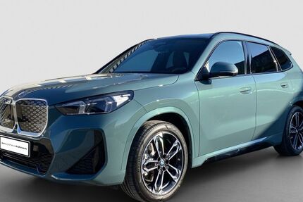 BMW iX1 2.026 km 53.385 &euro; Hilmersdorf 09429