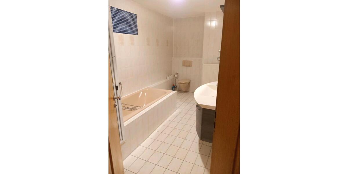 Etagenwohnung Schwäbisch Hall - 3 Zimmer, 84 m&sup2;, 260.000&euro; | Angebot:27072485