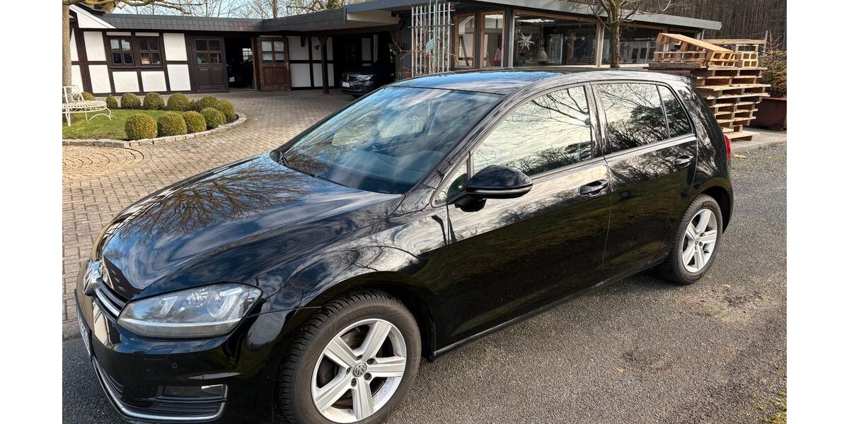 VW Golf 94.620 km 9.700 &euro; Rahden 32369
