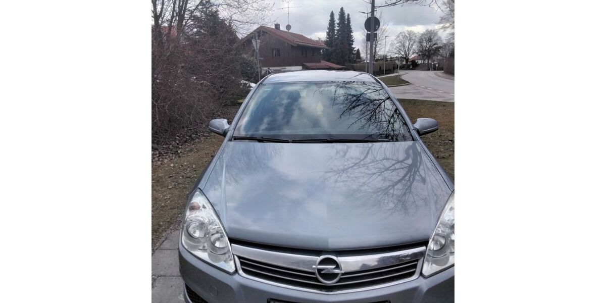 Opel Astra 97.000 km 1.980 &euro; Holzkirchen 83607