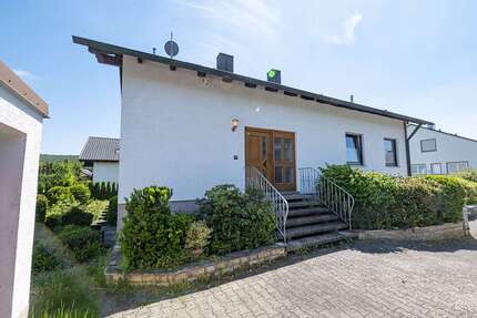 Haus Pettstadt - 6 Zimmer, 160 m&sup2;, 395.000&euro; | Angebot:26885677