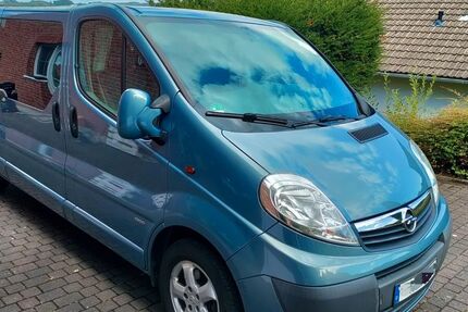 Opel Vivaro 153.000 km 10.000 € Reichshof 51580