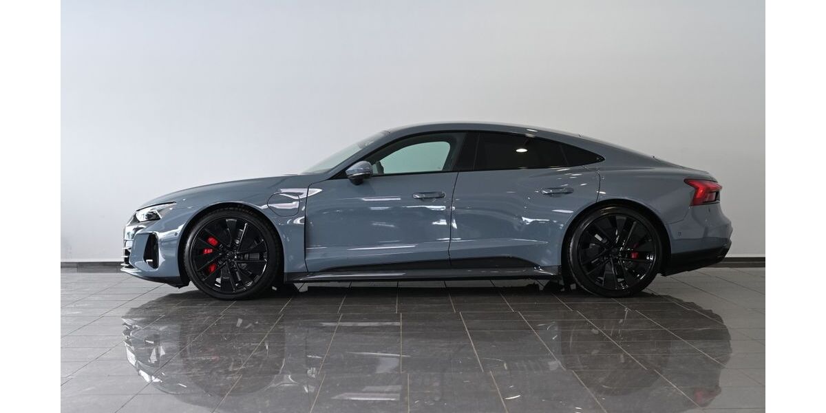 Audi e-tron GT 52.077 km 51.750 &euro; Paderborn 33100