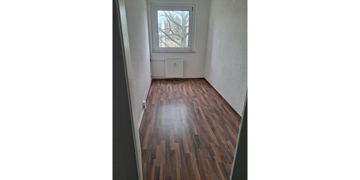 Etagenwohnung Schneeberg - 4 Zimmer, 70 m&sup2;, 455&euro; | Angebot:26168403