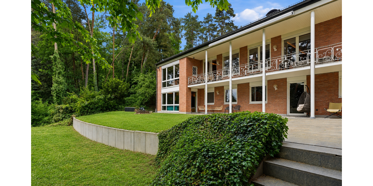 Einfamilienhaus Ramstein-Miesenbach Miesenbach - 12 Zimmer, 702 m&sup2;, 2.750.000&euro; | Angebot:26738229