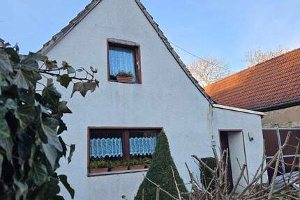 Haus Salzatal Beesenstedt - 5 Zimmer, 130 m&sup2;, 75.000&euro; | Angebot:25709126