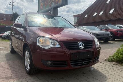 VW Polo 102.083 km 4.990 &euro; Stade 21680
