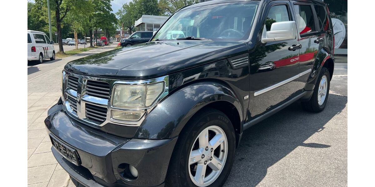Dodge Nitro 298.000 km 2.999 &euro; München OT Trudering-Riem 81825