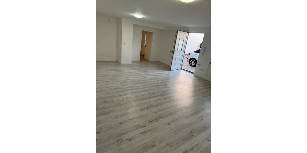 Erdgeschoßwohnung Nieder-Olm Olm - 1 Zimmer, 65 m&sup2;, 650&euro; | Angebot:25402023