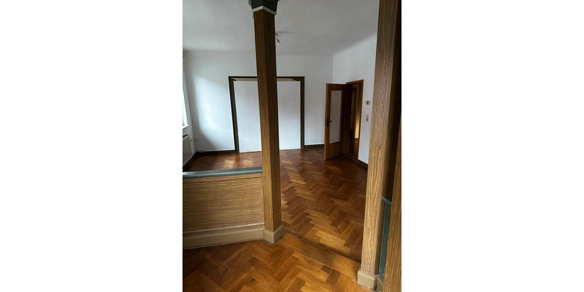 Etagenwohnung Seebach - 2 Zimmer, 68 m&sup2;, 440&euro; | Angebot:26169258