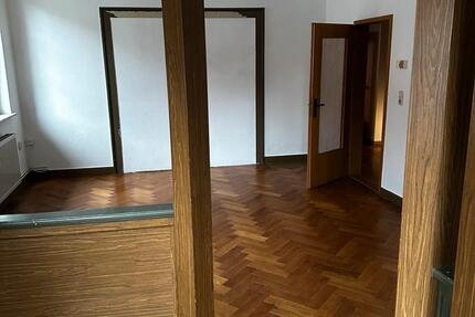 Wohnung Seebach - 2 Zimmer, 68 m&sup2;, 440&euro; | Angebot:26169258