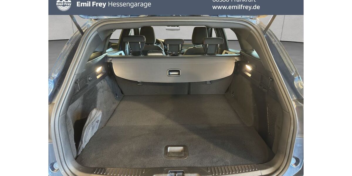 Ford Focus 9.402 km 23.950 &euro; Frankfurt 60386