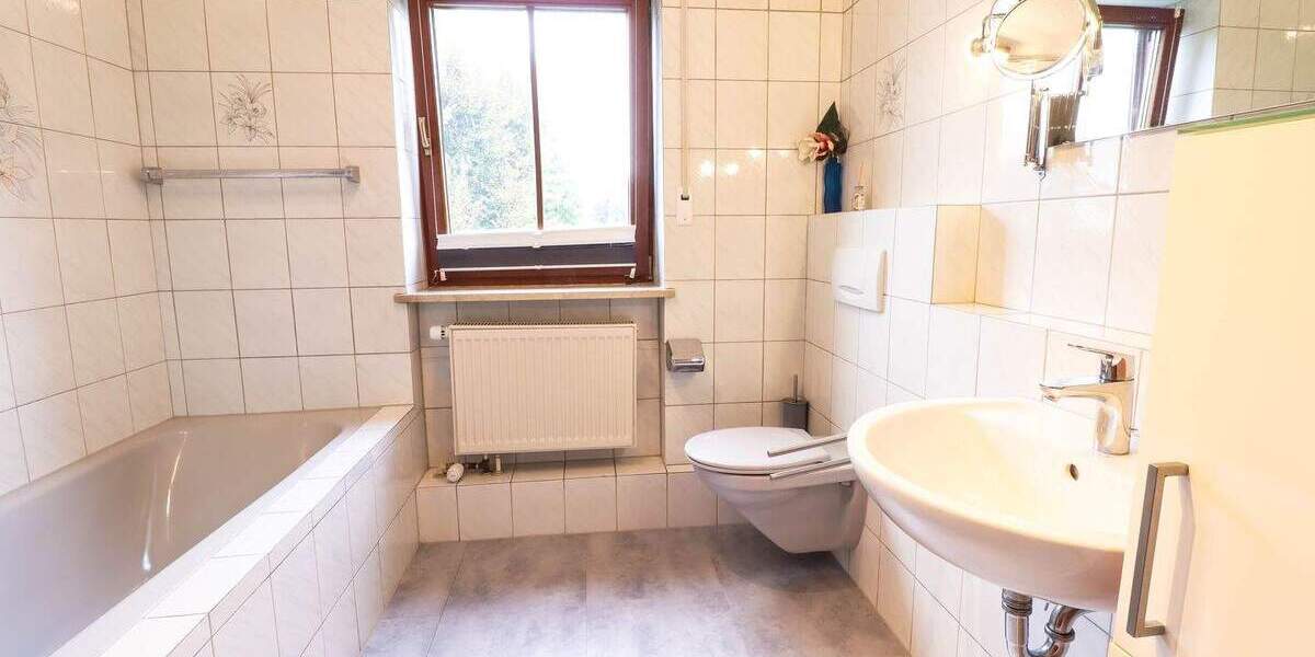 Doppelhaushälfte Ebersberg - 4 Zimmer, 125 m&sup2;, 1.800&euro; | Angebot:24867360