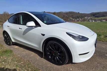 Tesla Model Y 93.000 km 32.000 &euro; Becherbach bei Kirn 55608