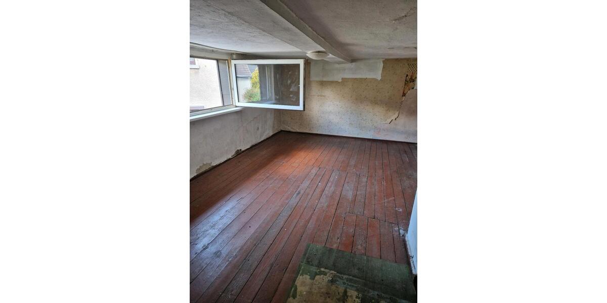 Einfamilienhaus Schkopau - 4 Zimmer, 94 m&sup2;, 75.000&euro; | Angebot:24852052
