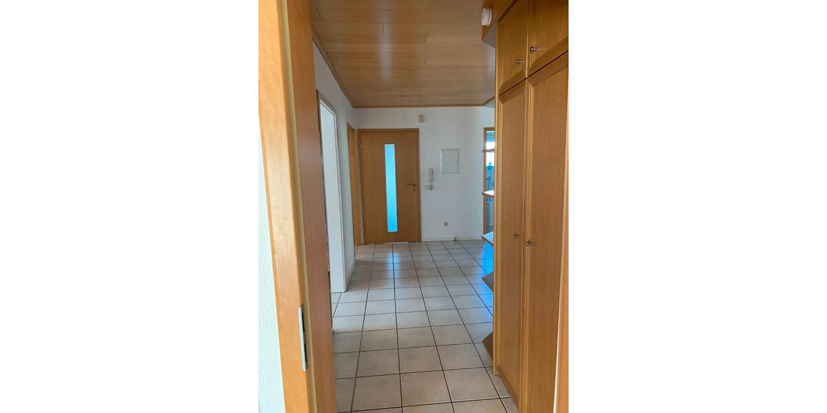 Erdgeschoßwohnung Eppelheim - 4 Zimmer, 115 m&sup2;, 1.300&euro; | Angebot:26023487
