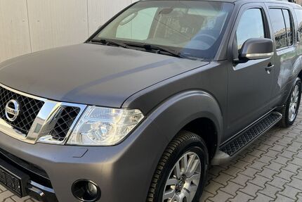 Nissan Pathfinder 177.000 km 16.999 € berlin 10787