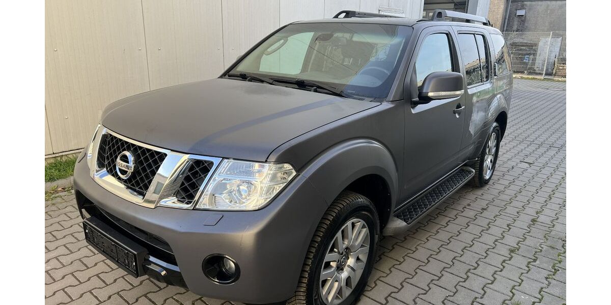 Nissan Pathfinder 177.000 km 16.999 € berlin 10787