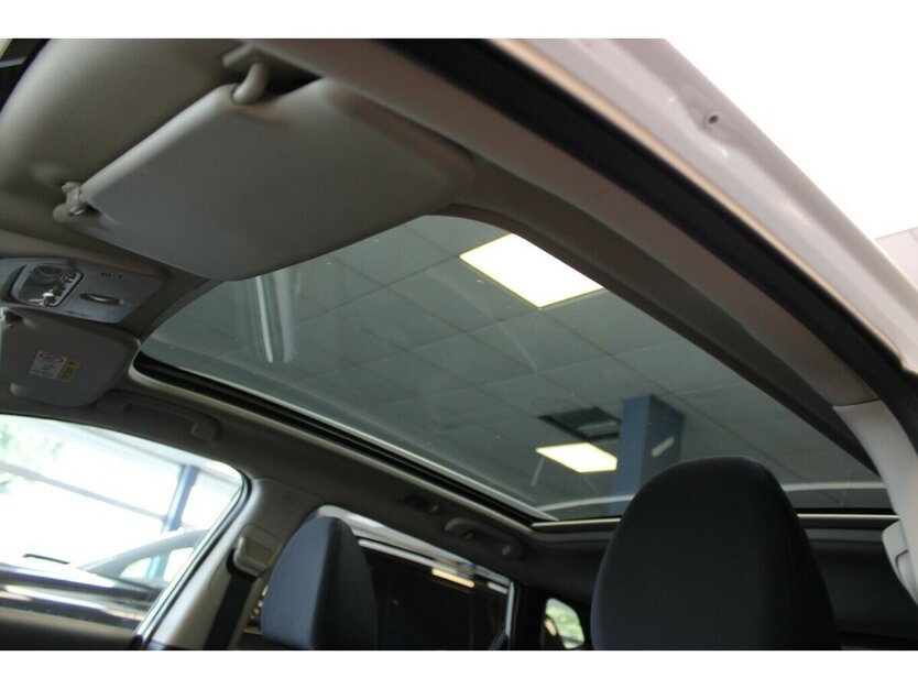 Nissan Qashqai 1.5 dCi 360 - Panorama - Navi - AHK - 76.300 km 13.780 € Euskirchen 53881