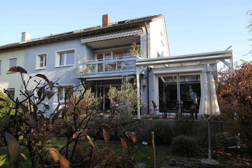 Haus zum Kaufen in Karlsruhe 890.000 € 269.42 m²