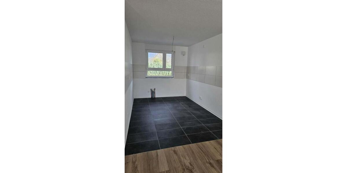 Reihenhaus Oberndorf am Neckar - 4 Zimmer, 132 m&sup2;, 1.400&euro; | Angebot:23688676