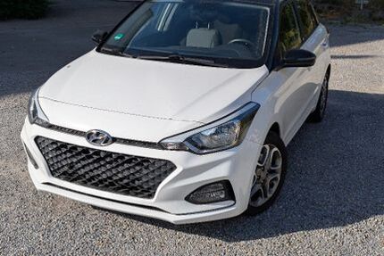 Hyundai i20 67.896 km 10.200 &euro; Karlsruhe 76227